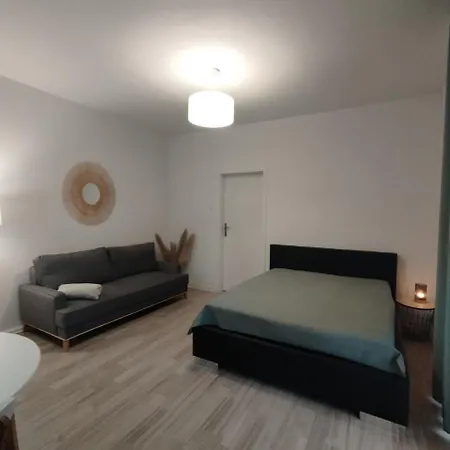 B&B W Okolicach Parku Poludniowego 브로츠와프